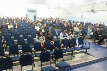 Foto - PALESTRA FAMÍLIA