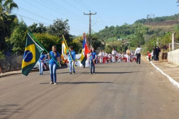 Foto - DESFILE SALTINHO