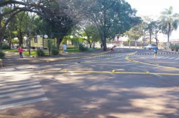 Foto - MUDANÇA NO TRÂNSITO EM TORNO DA PRAÇA