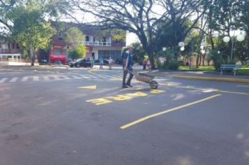 Foto - MUDANÇA NO TRÂNSITO EM TORNO DA PRAÇA