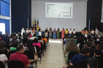 Abertura do ano letivo em Rodeio Bonito aborda a importância do cuidado com a saúde mental dos profissionais da educação