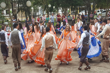 CULTURA NA PRAÇA