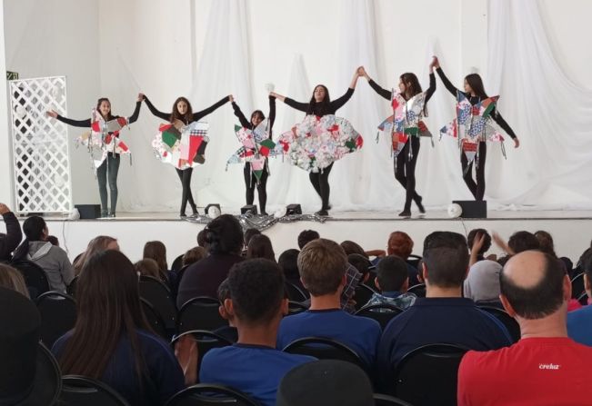 Rodeio Bonito promove mostra teatral com investimento em oficinas culturais