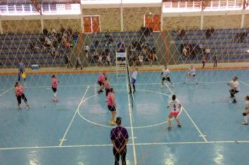 Foto - TORNEI DE VOLEI ANA PAULA GATTI