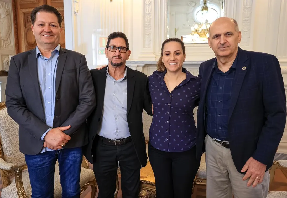 Prefeito Paulo Duarte mantém audiência na Casa Civil do Governo do Estado