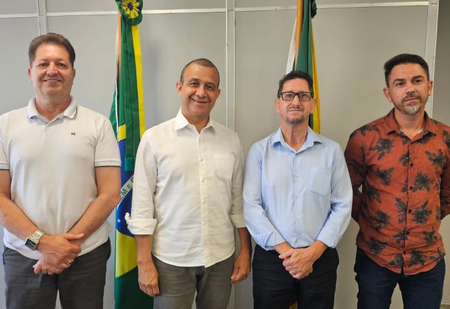 Prefeito Paulo Duarte cumpre agenda em Porto Alegre 