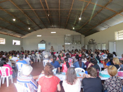 PALESTRA DO OUTUBRO ROSA REUNIU GRANDE PÚBLICO