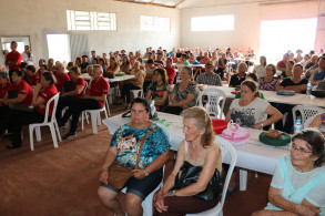 CONFRATERNIZAÇÃO DOS IDOSOS